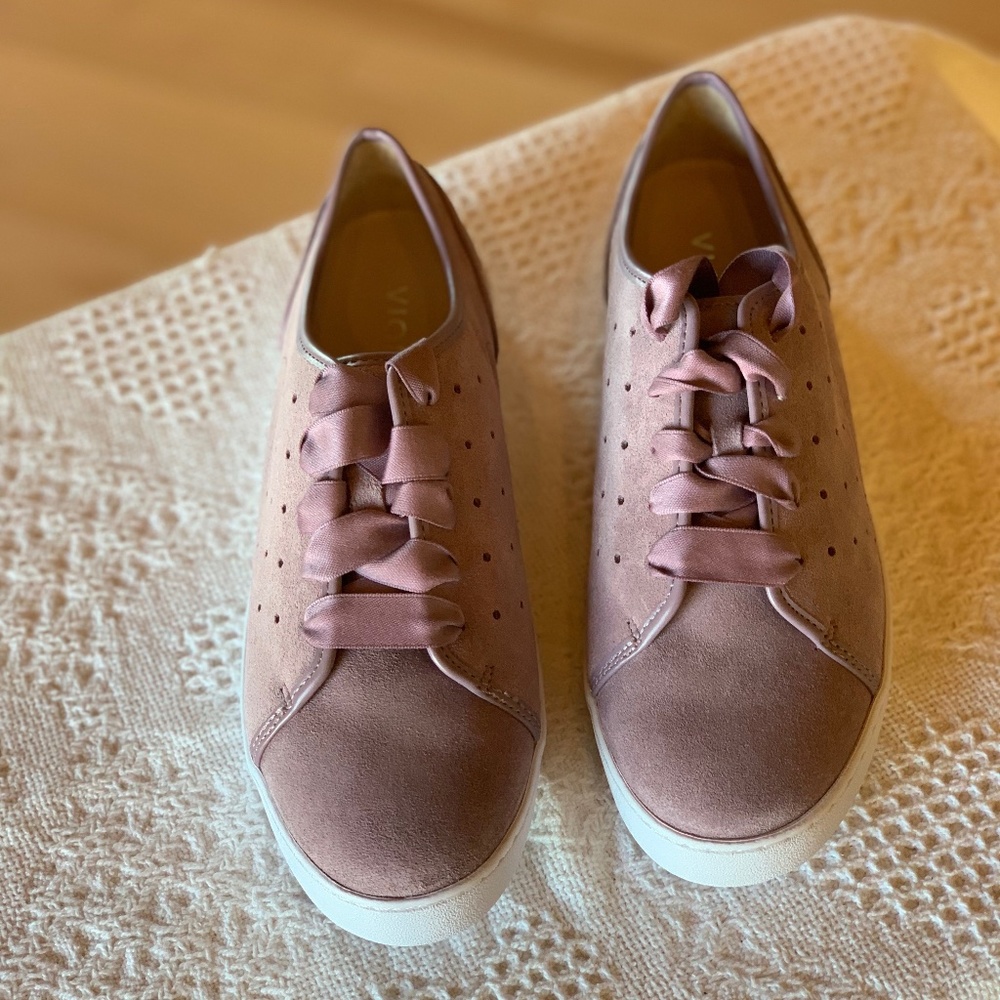 Vionic Splendid Keke Suede Lace-Up Sneakers New Size 7 Mauve